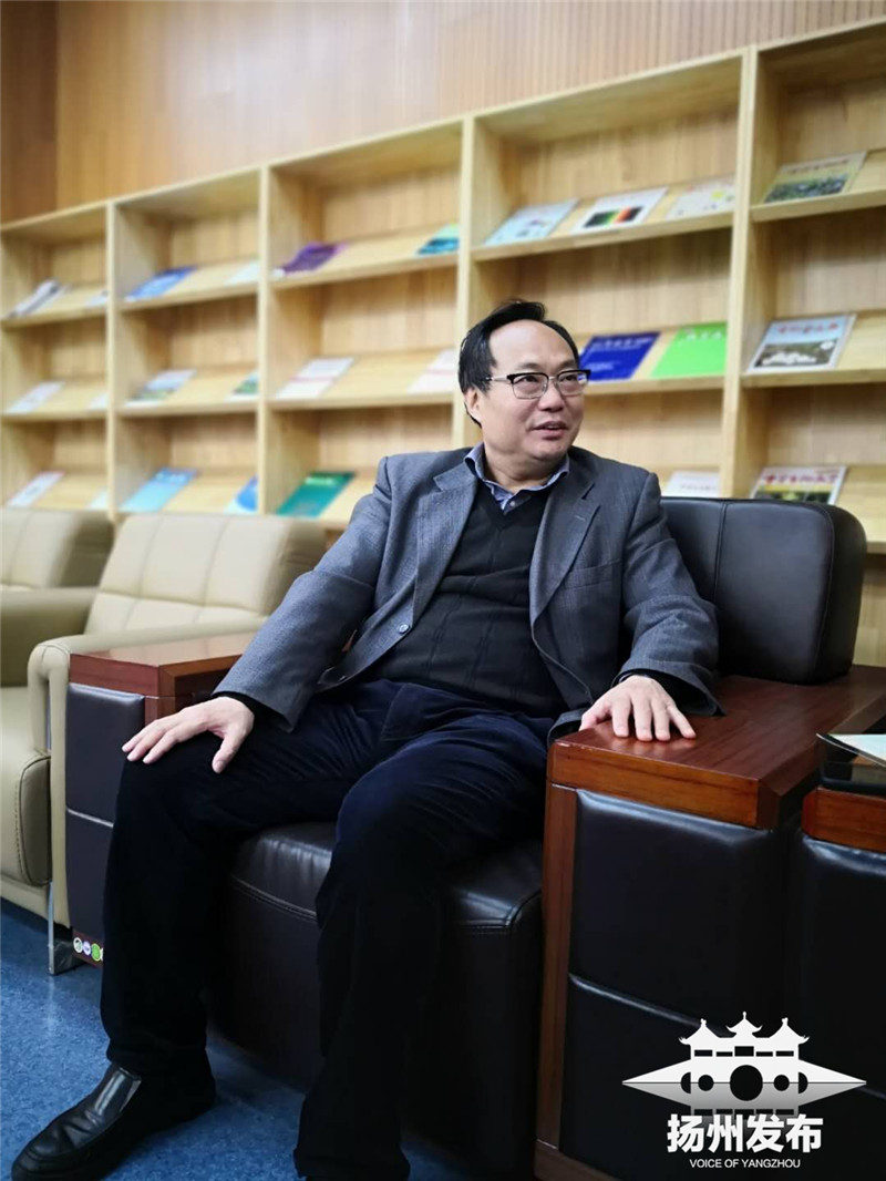 扬州籍著名作家安谅扬州是一座值得尊敬的文化名城